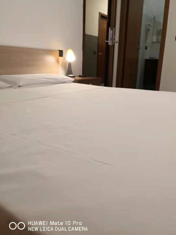 New Family Inn 페로 외부 사진